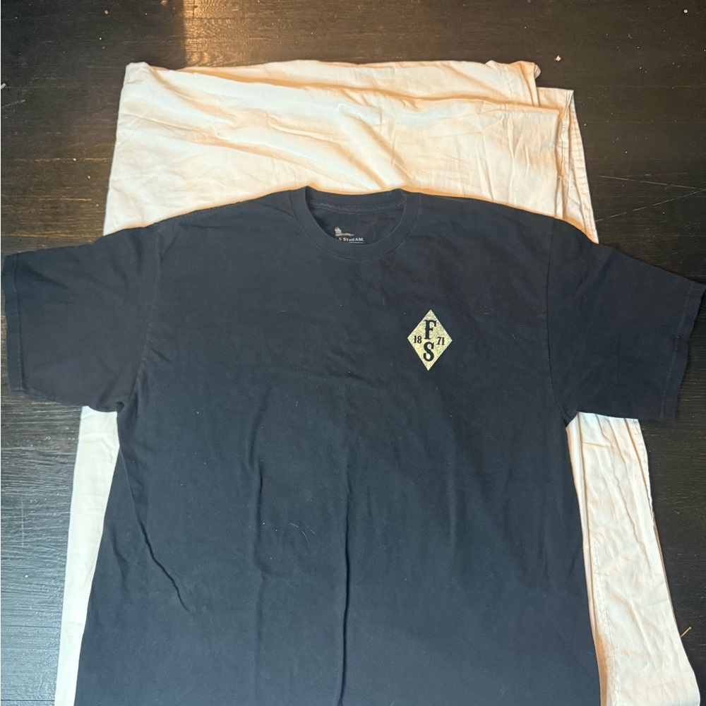 Field & Stream Black Short Sleeve Tee size Xl grunge goth vintage y2k - Picture 1 of 6